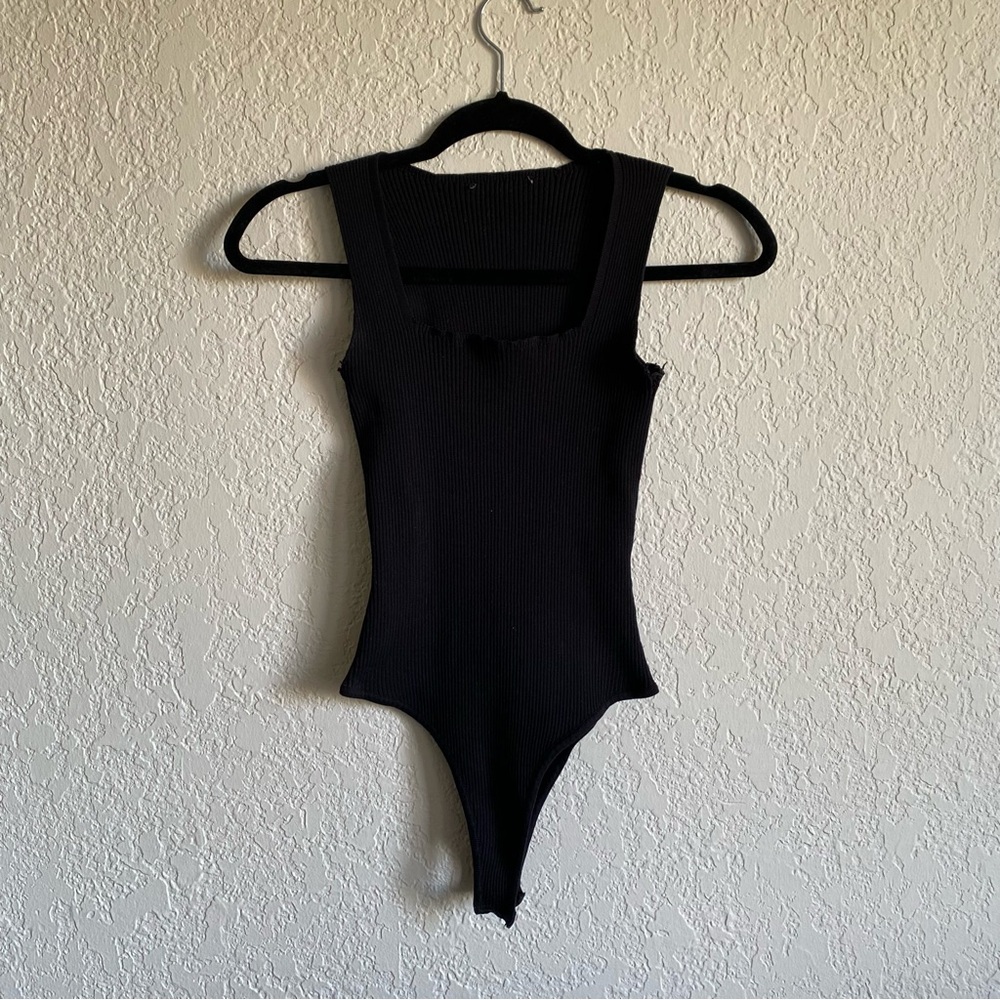 Black Ribbed Sleeveless Bodysuit